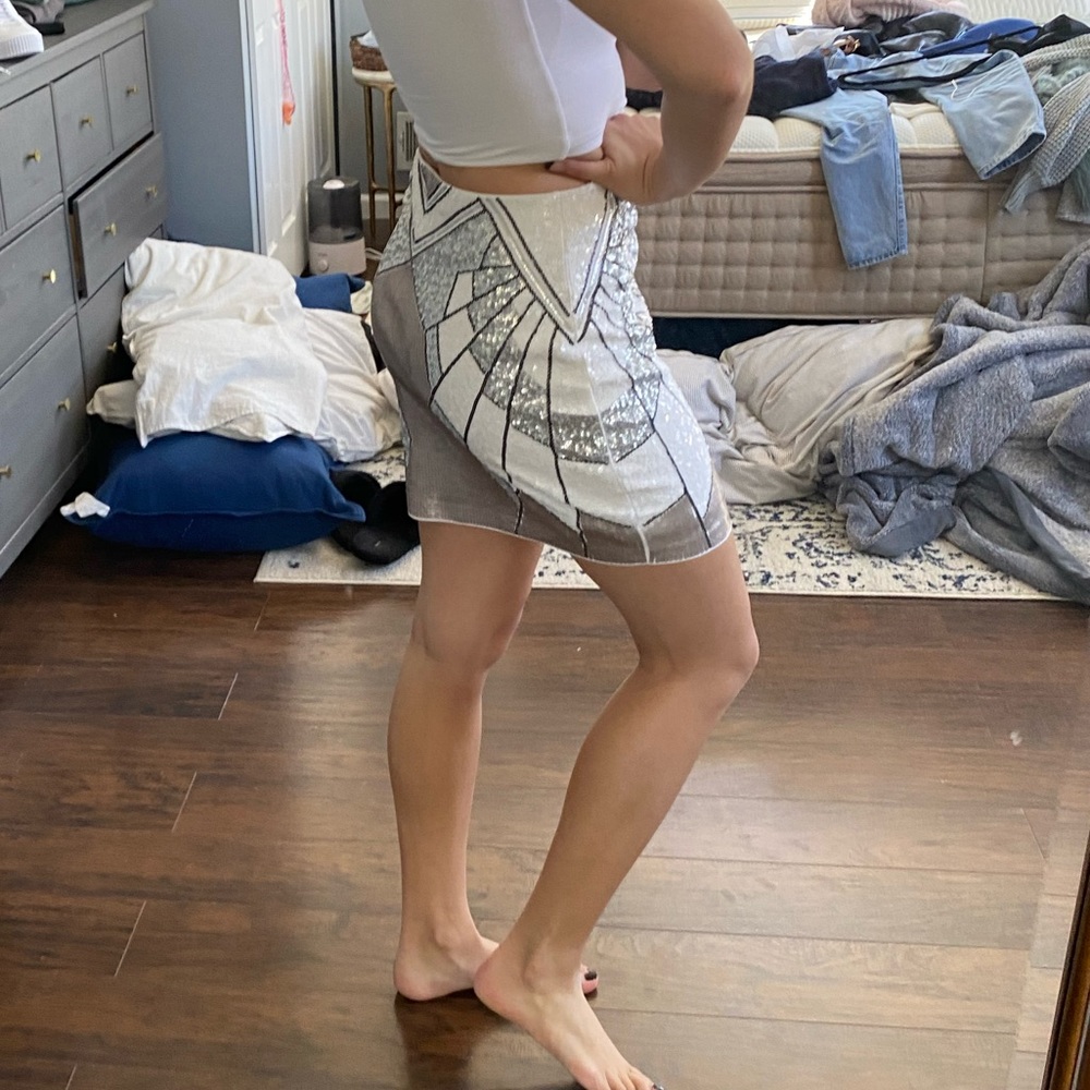 White and Silver Sequins Mini Skirt - Picture 6 of 7